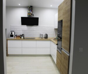 Хотите кухню похожую на эту? Звоните 063-560-11-56 или 098-362-90-90