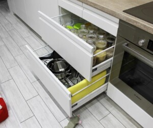 Цена кухни от 9000 грн за м.п. Хотите такую кухню? Звоните 063-560-11-56 или 098-362-90-90