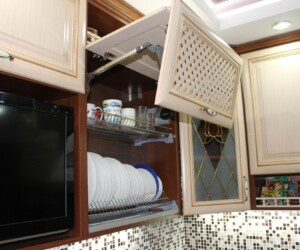 Хотите кухню похожую на эту? Звоните 063-560-11-56 или 098-362-90-90