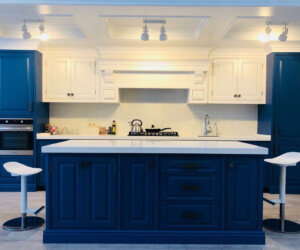 Хотите заказать кухню на заказ похожую на эту? Звоните 063-560-11-56 или 098-362-90-90