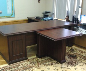 Хотите заказать мебель в офис похожую на эту? Звоните 093-126-06-89 или 098-067-03-92