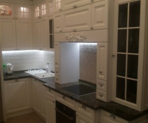 Хотите заказать кухню на заказ похожую на эту? Звоните 063-560-11-56 или 098-362-90-90